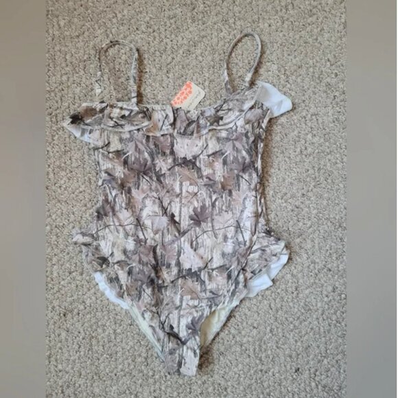 Free People NWT Montce Jacelyn Ruffle One-Piece Swimsuit in Camo Khaki size XL - Picture 3 of 6
